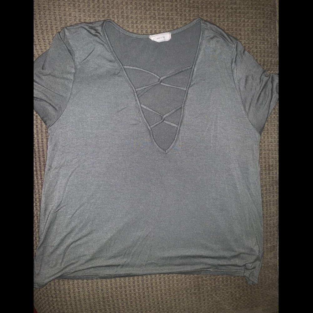 Aran’s Den Shirt Size Medium